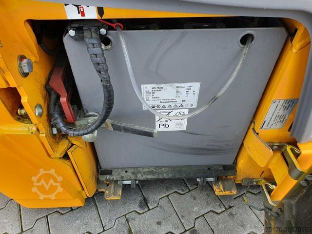 Front loader forklift JUNGHEINRICH EFG 215 / Triplex: 4.25m! / nur 3.439h! / 2022