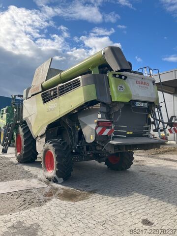 CLAAS Lexion 5300 CLAAS Lexion 5300