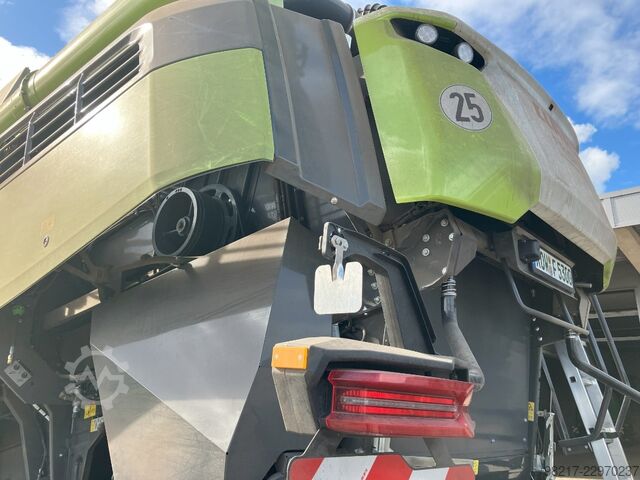 CLAAS Lexion 5300 CLAAS Lexion 5300