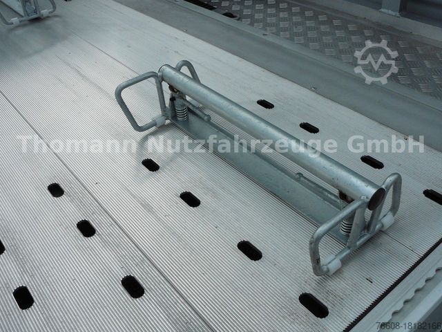 Wrecker IVECO Daily 35S18 Autotransporter Klimaaut. Premium