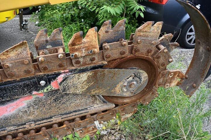 Trench cutter Vermeer RTX 550