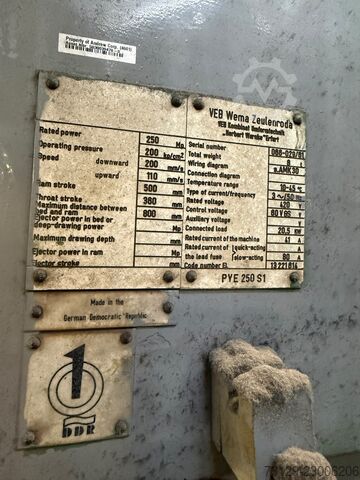 Hydraulic press VEB VEMA Zeulenroda PYE 250 S1
