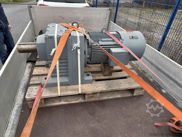 Electric motor SEW-EURODRIVE R137