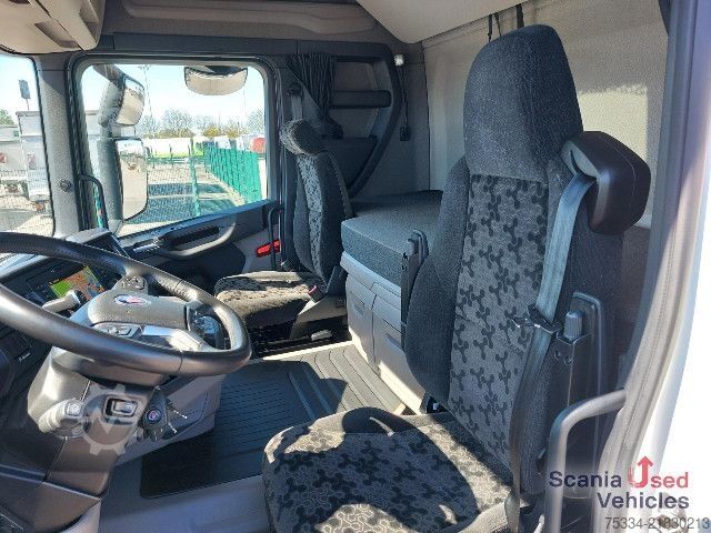Standard tractor unit Scania R 460 A4x2NA Navi DAB Lederlenkrad