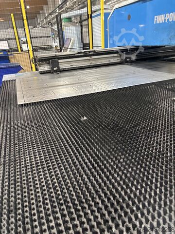 Sheet metal processing center FINNPOWER F5S