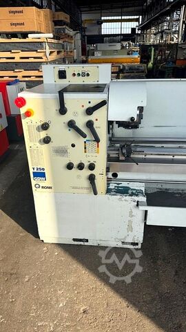 Center lathe GDW Romi T 250