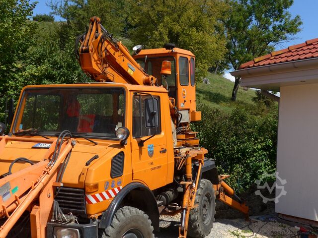 Unimog Klaus excavator front loader Mercedes-Benz Unimog U424/U1000