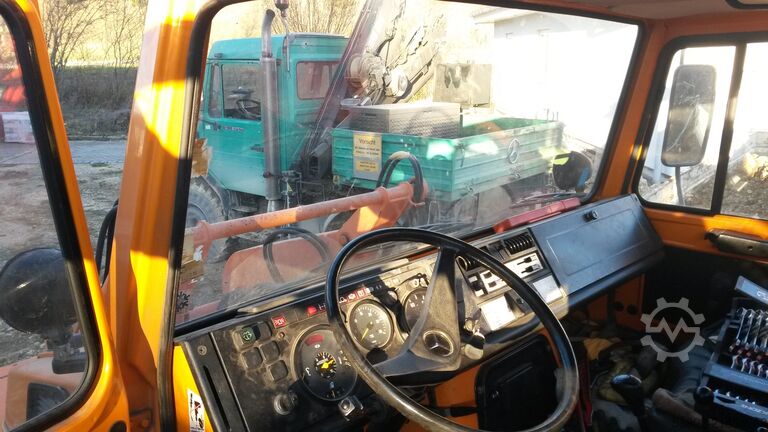 Unimog Klaus excavator front loader Mercedes-Benz Unimog U424/U1000