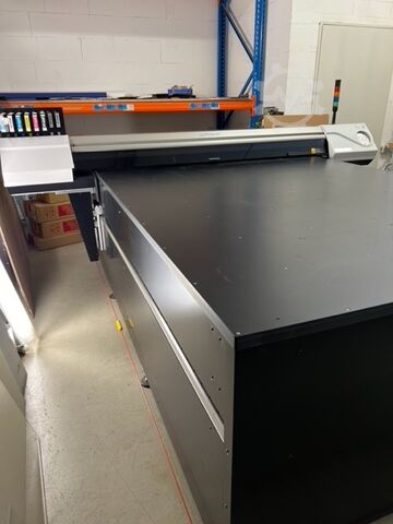 Offset printing machine Roland VersaUV LEC2-640S-F300