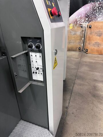 Offsetdruckmaschine KOMORI KOMORI GL 540 + C H-UV – 2015