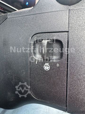 Minibus MERCEDES-BENZ V 300d AVANTGARDE lang*Leder*Distronic*Burmester