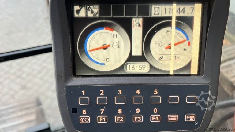 Raupenbagger Hitachi ZX 250 LC N-3