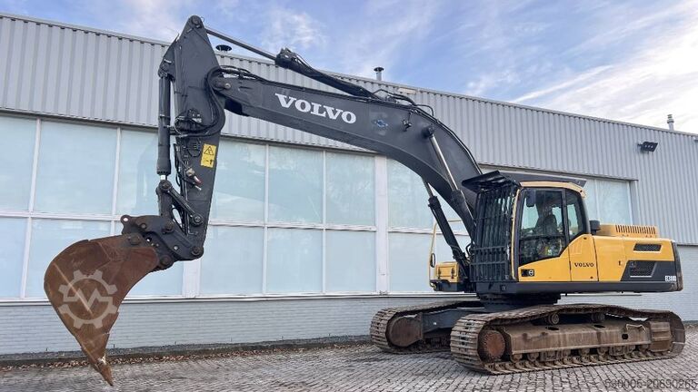 Crawler excavator Volvo EC 300 D L