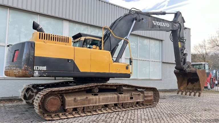 Raupenbagger Volvo EC 300 D L