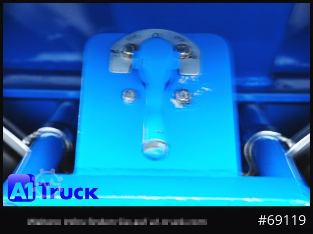 Tankanhänger  Oben-Untenbef. 22.400 Ltr. 3 KA