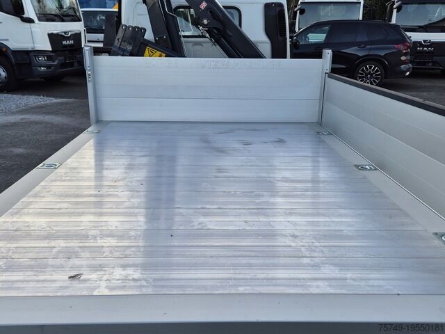 Transporter mit Kipper Fuso 3S15 Kipper mit Ladekran Funk 3x hydr. Kran