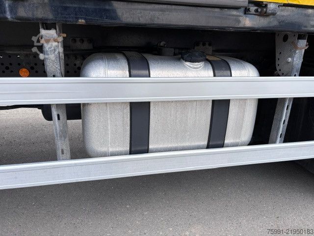 Beverage truck MERCEDES-BENZ Antos 3-Achser MB 2533 mit Geränkekoffer und LBW