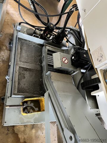 4 Achs CNC Bearbeitungszentrum + Zubehör Müga A7040