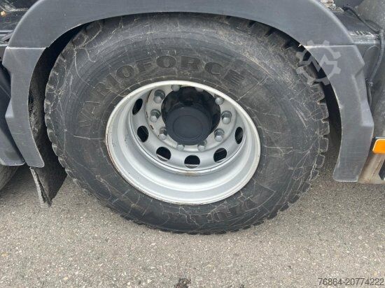 Tipper truck VOLVO FH 500 6X4, I-SHIFT , HYVA LIFT ABROLLKIPPER PREIS OHNE ABROLLCONTAINER