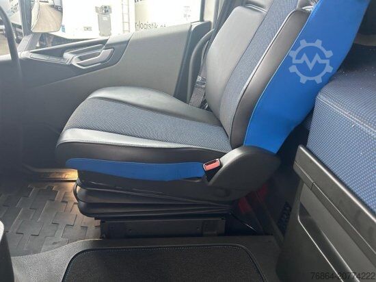 Tipper truck VOLVO FH 500 6X4, I-SHIFT , HYVA LIFT ABROLLKIPPER PREIS OHNE ABROLLCONTAINER