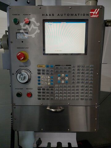 Haas VM3 mit 5 Achsen Haas VM3 5 Axis