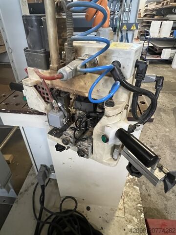 Formteil-Kantenanleimmaschine IMA HKA