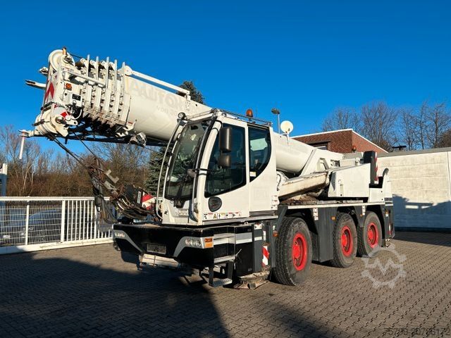 Autokran LIEBHERR Mobilkran LTC 1050-3.1 50t Kran hat nur 3300 h