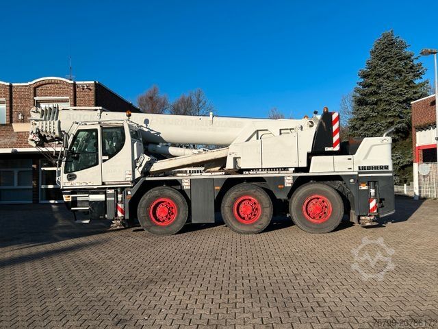 Autokran LIEBHERR Mobilkran LTC 1050-3.1 50t Kran hat nur 3300 h