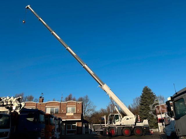 Autokran LIEBHERR Mobilkran LTC 1050-3.1 50t Kran hat nur 3300 h