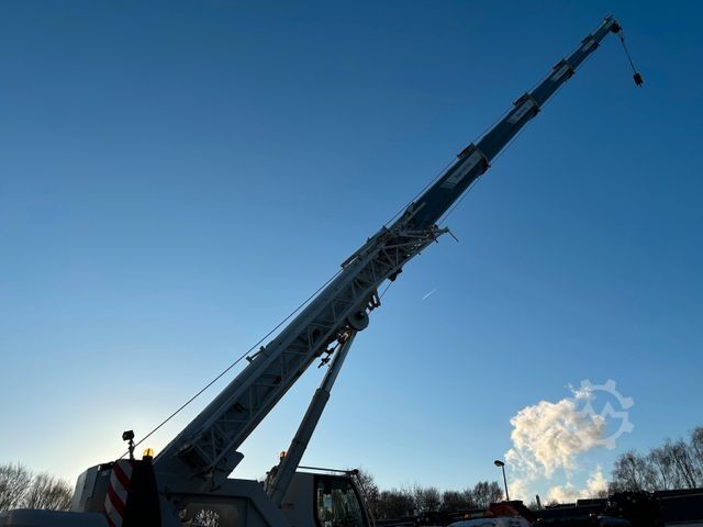 Autokran LIEBHERR Mobilkran LTC 1050-3.1 50t Kran hat nur 3300 h