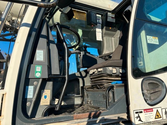 Autokran LIEBHERR Mobilkran LTC 1050-3.1 50t Kran hat nur 3300 h