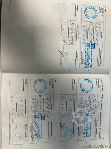 Autokran LIEBHERR Mobilkran LTC 1050-3.1 50t Kran hat nur 3300 h