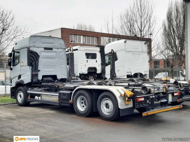 Roll-off tipper truck RENAULT T 480 6X2 Meiller Lenkachse hydr. Verriegelung