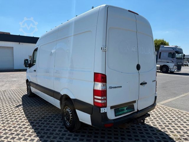 Kastenwagen hoch MERCEDES-BENZ Sprinter 216 Kasten L2-H2 MOTORSCHADEN