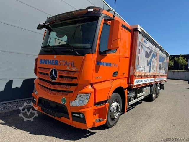 Curtain sider van MERCEDES-BENZ Mercedes Benz 3 Achser 6x2 AUT LM