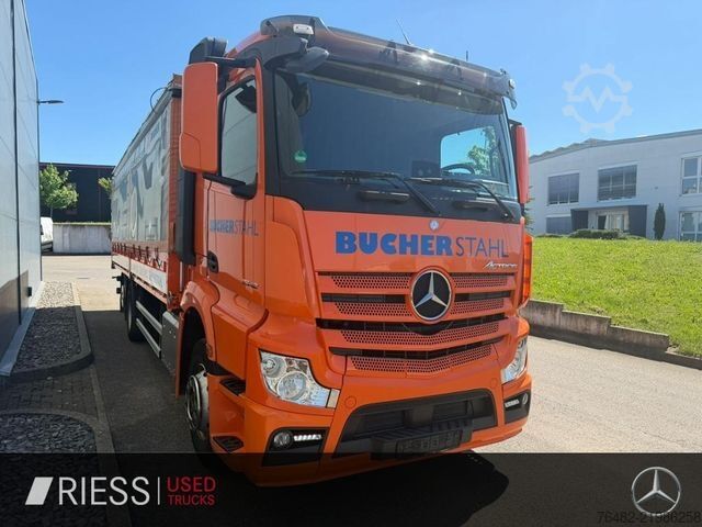 Flatbed truck with tarp MERCEDES-BENZ Mercedes Benz 3 Achser 6x2 AUT LM