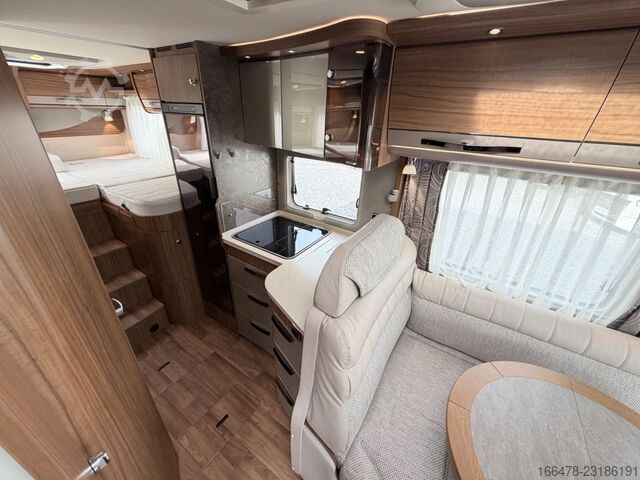 Integriertes Wohnmobil HYMER/ERIBA B 588 PremiumLine *Einzelbetten-1.Hand*
