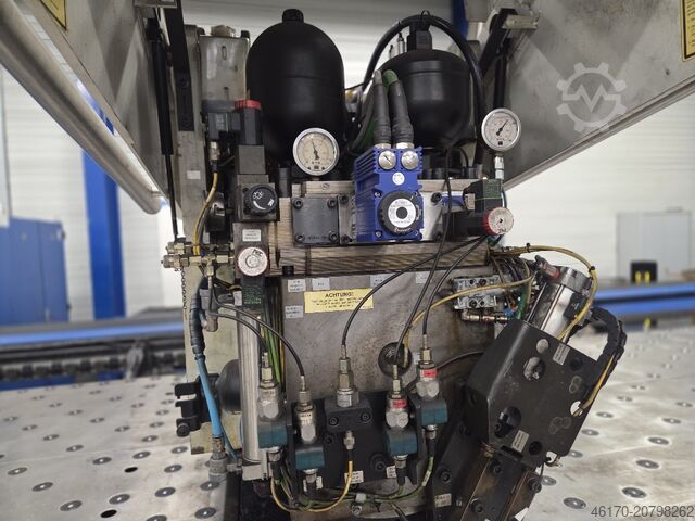 Stanz-Nibbelmaschine TRUMPF TruMatic 500 R