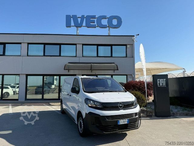 Panel van Opel VIVARO 2.0 145 L2H1