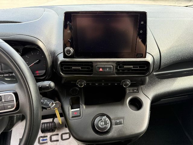Panel van Citroen BERLINGO M CLUB 130 EAT 8