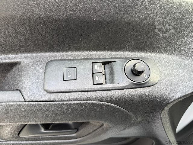 Panel van Citroen BERLINGO M CLUB 130 EAT 8