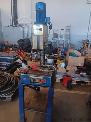 Column drilling machine VEB Heckert Karl-Marx-Stadt VEB WMW Fritz Heckert Säulenbohrmaschine (DDR)