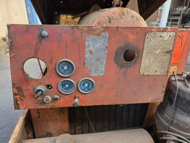 Refrigerant compressor DEUTZ F2L912