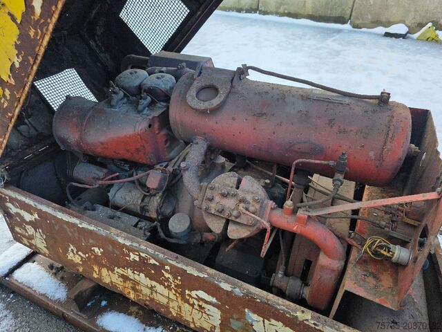 Refrigerant compressor DEUTZ F2L912