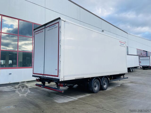 Box trailer Möslein TKO 105 D 7m weiß  Tandem- Koffer, Durchladbar, Neuwertig