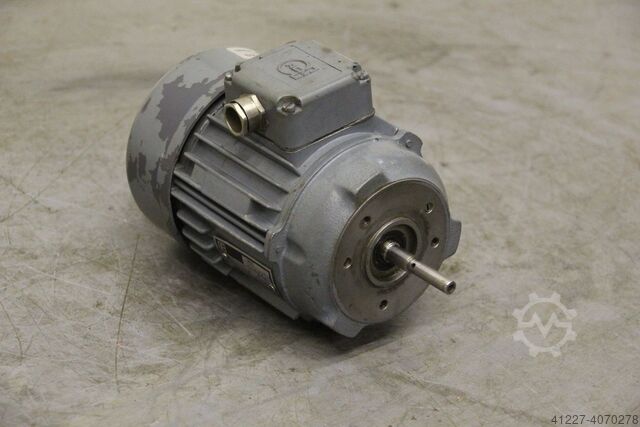 Elektromotor 0,18 kW 1370 U/min CB RFO.18/4-7