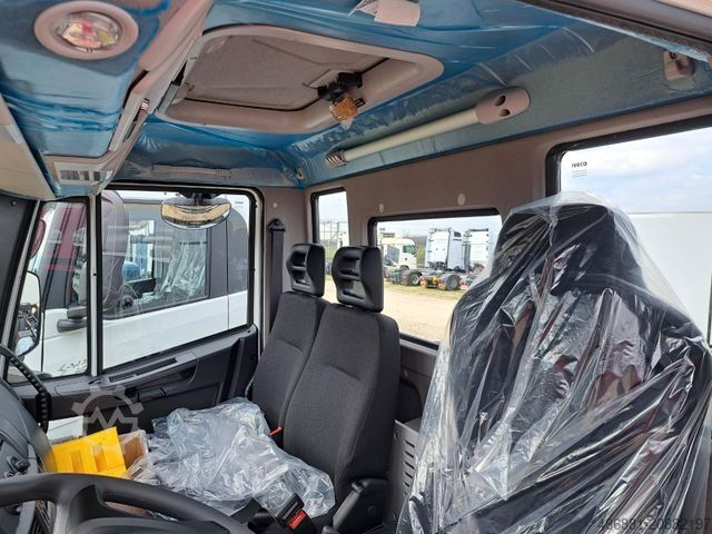 Three-sided tipper truck IVECO MLC 180E28 Dreiseitenkipper mit Kran