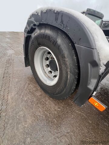 Standard tractor unit VOLVO FH 500