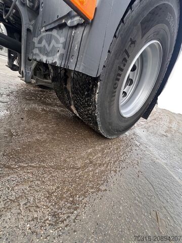 Standard tractor unit VOLVO FH 500