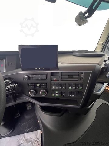 Standard tractor unit VOLVO FH 500